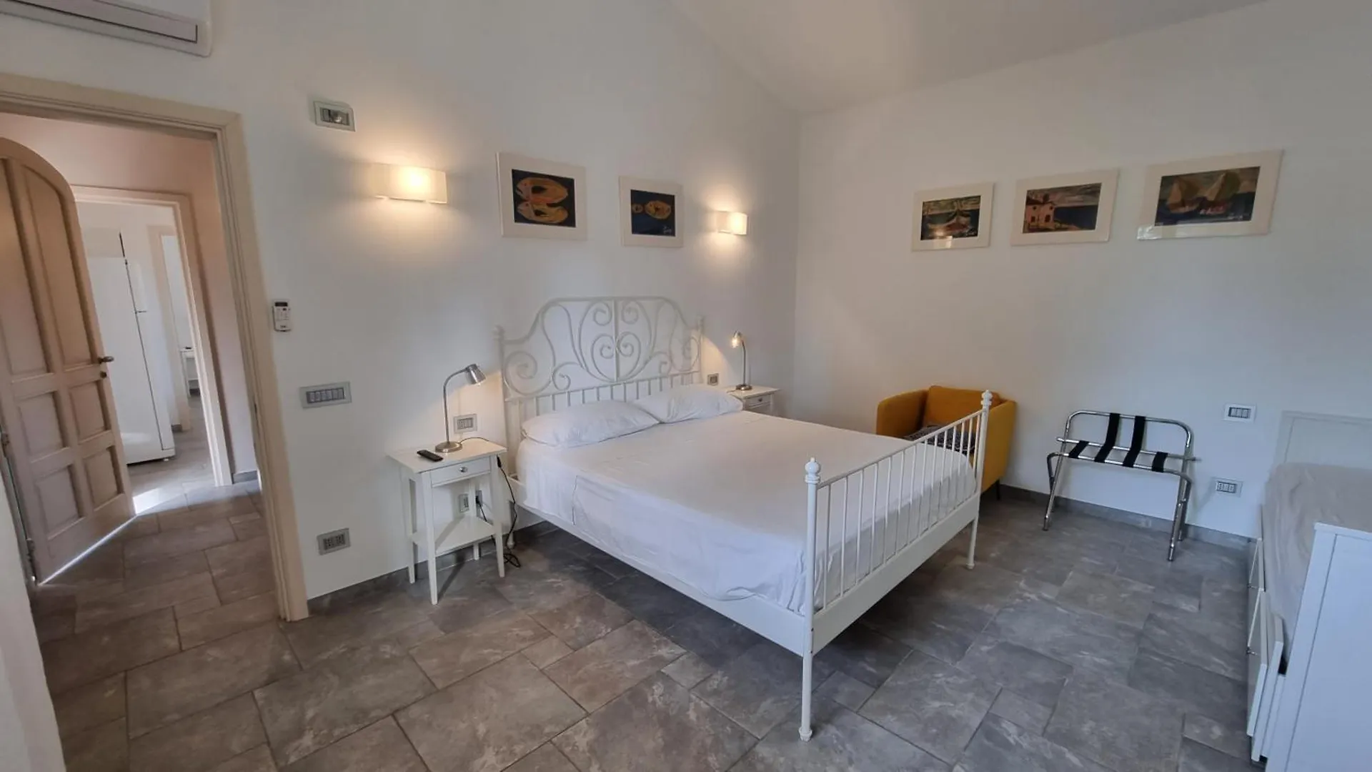 Villa Bismarkia Fanusa 0*, Syrakus Italien