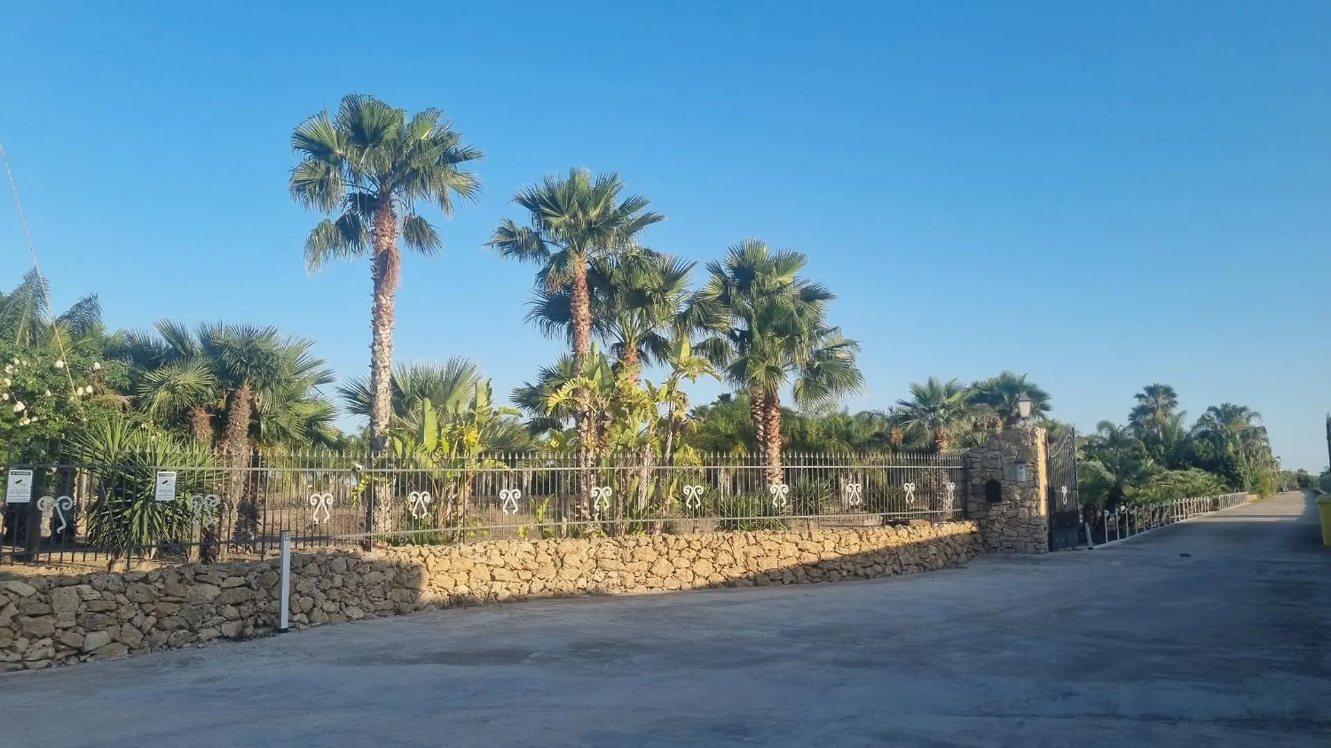 Villa Bismarkia Fanusa Syrakus